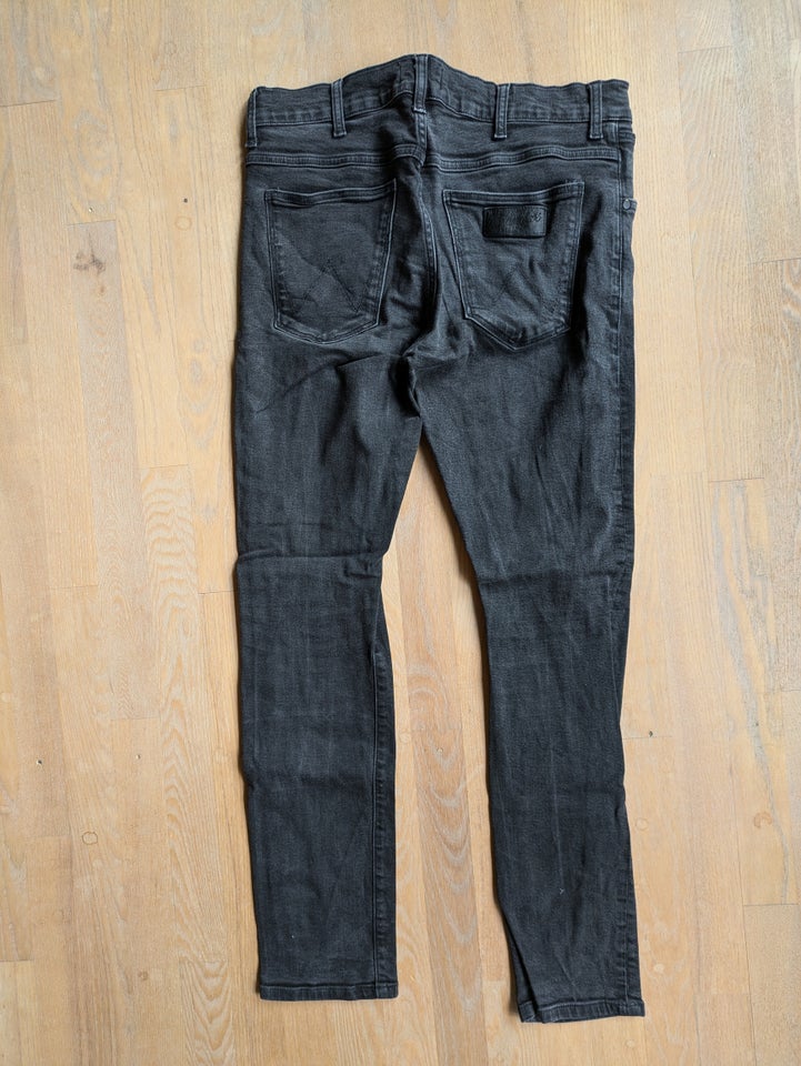 Jeans, Wrangler, str. 32