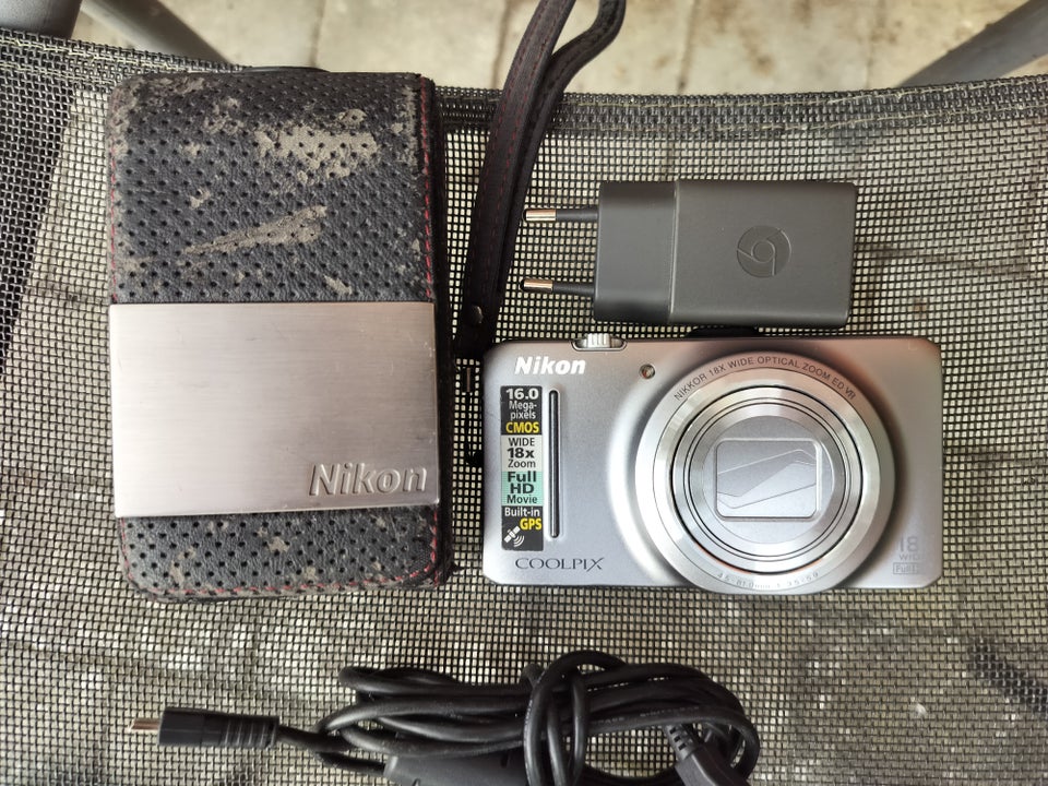 Nikon Coolpix S9300, 16.0