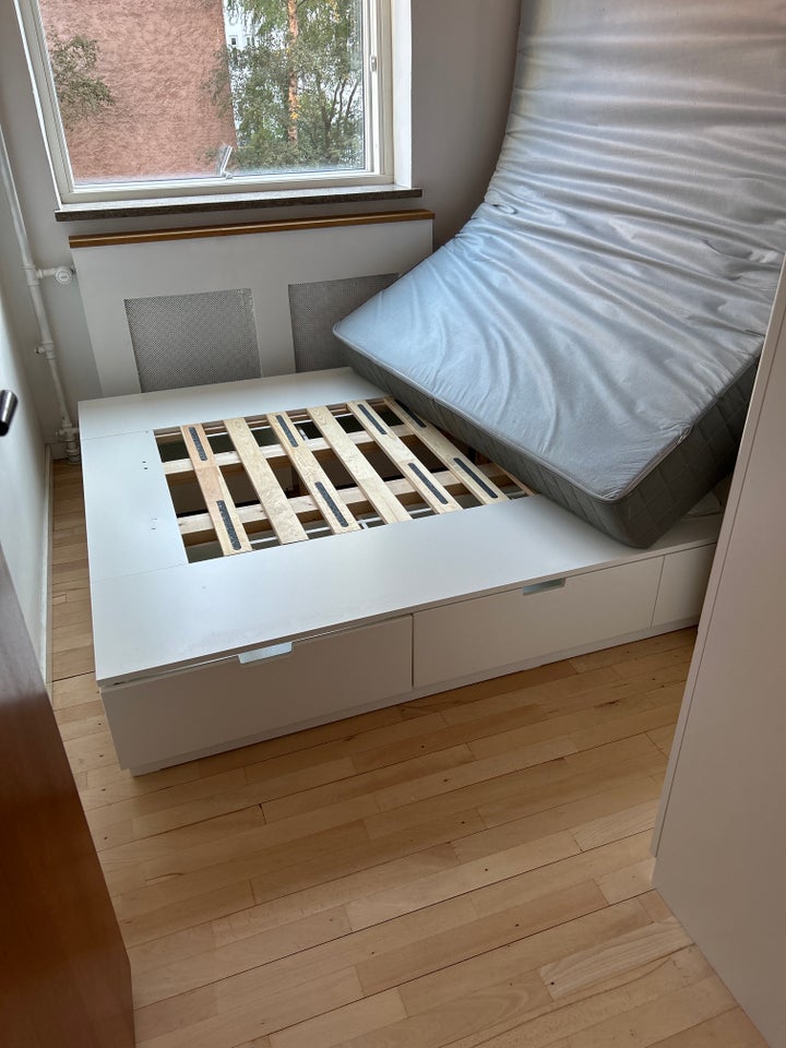 Dobbeltseng Ikea b: 160 l: 200 h: