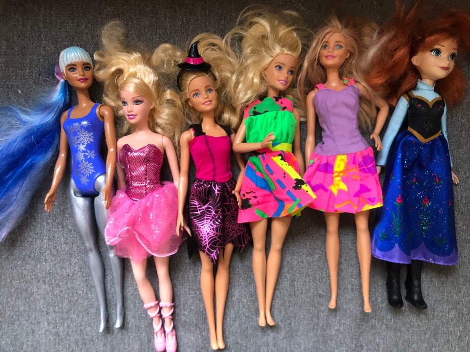 Barbie, Tøj , alt undtagen 2 er med