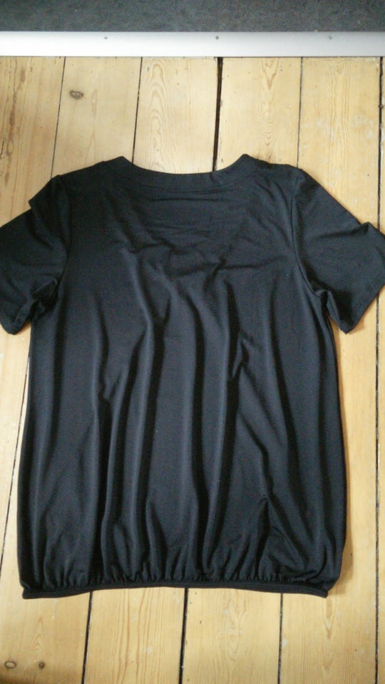 T-shirt, Sportsmaster V-Neck,