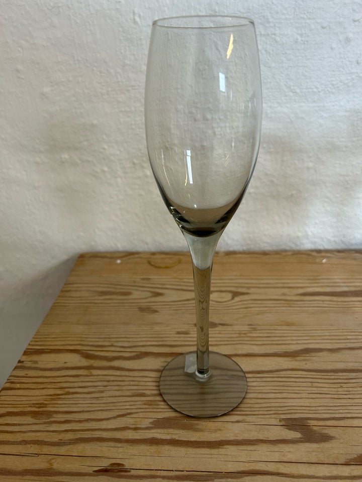 Glas, 5 stk champagne eller rød og