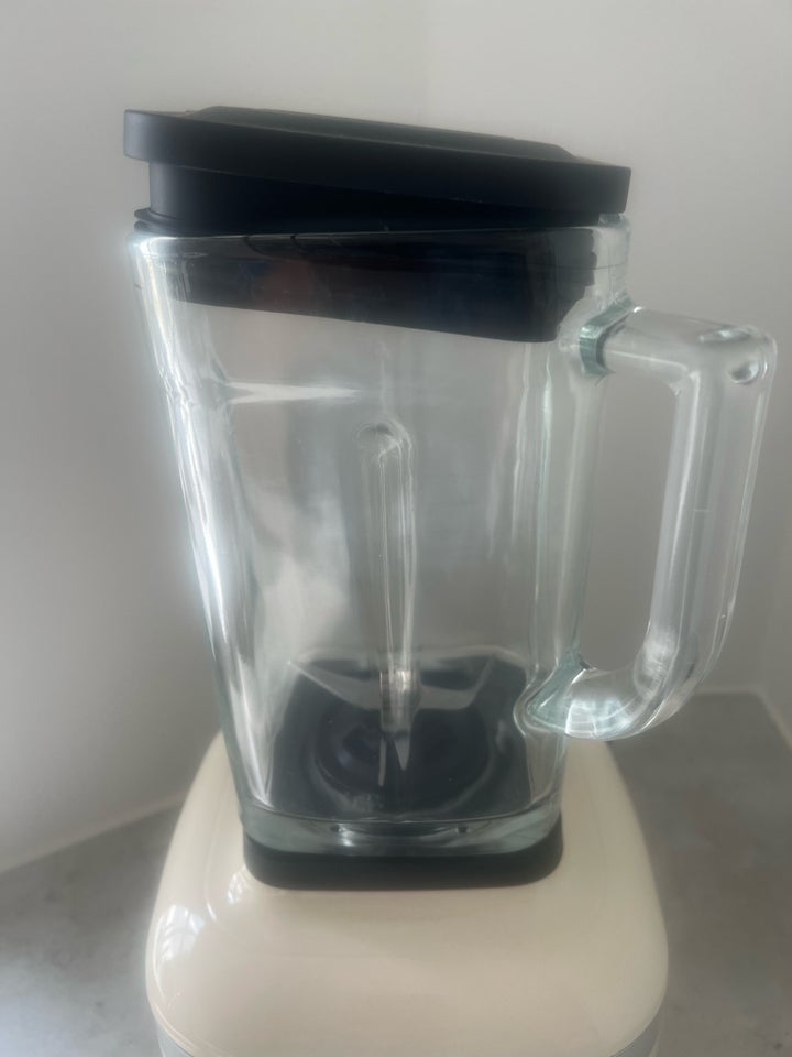 Kitchenaid Artisan blender 