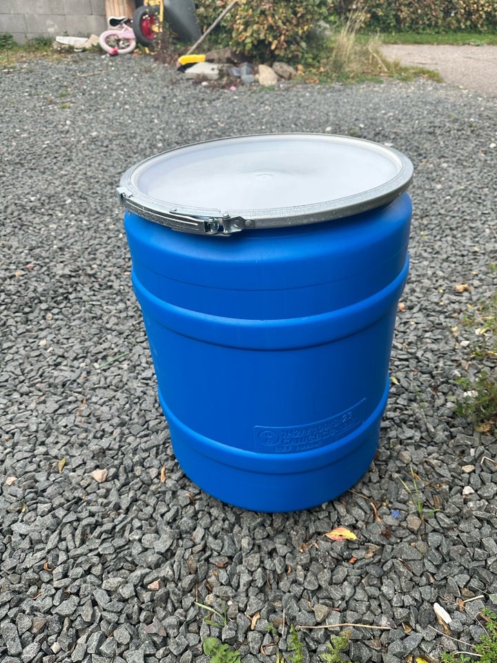 80L HDPE Plast tønde med låg