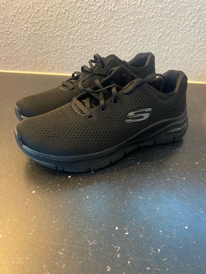 Sneakers, str. 39, Skechers