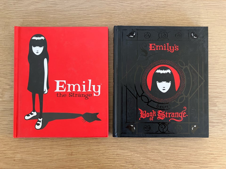 2 x EMILY THE STRANGE anden bog