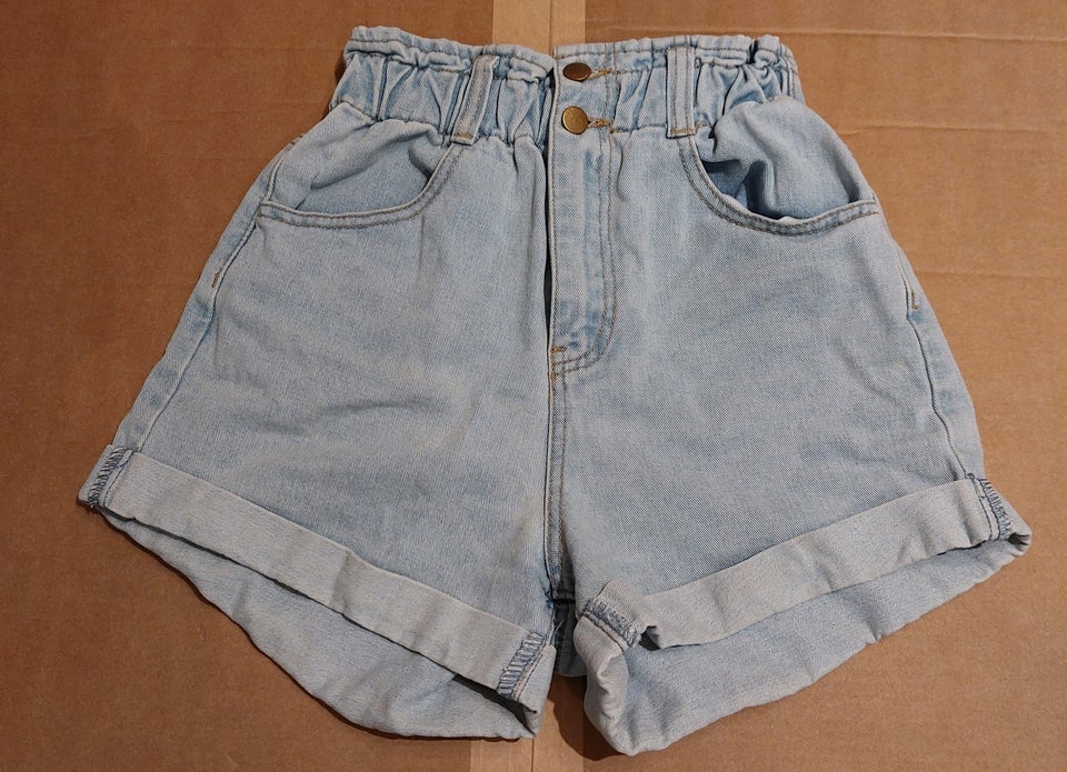 Shorts, Forever 21, str. findes i