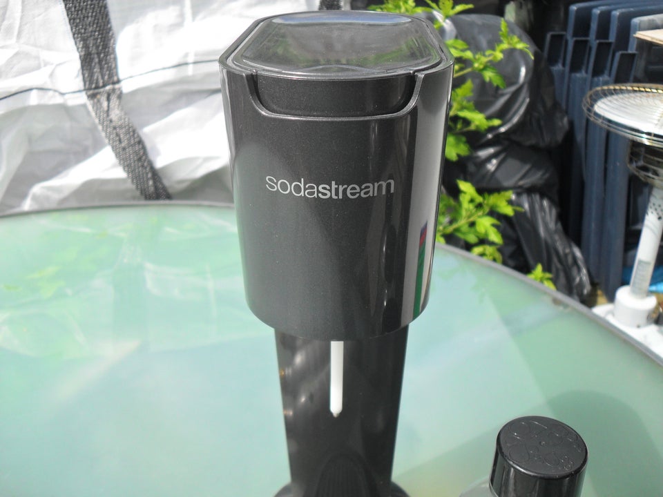 SODASTREAM MASKINE MED TILBEHØR