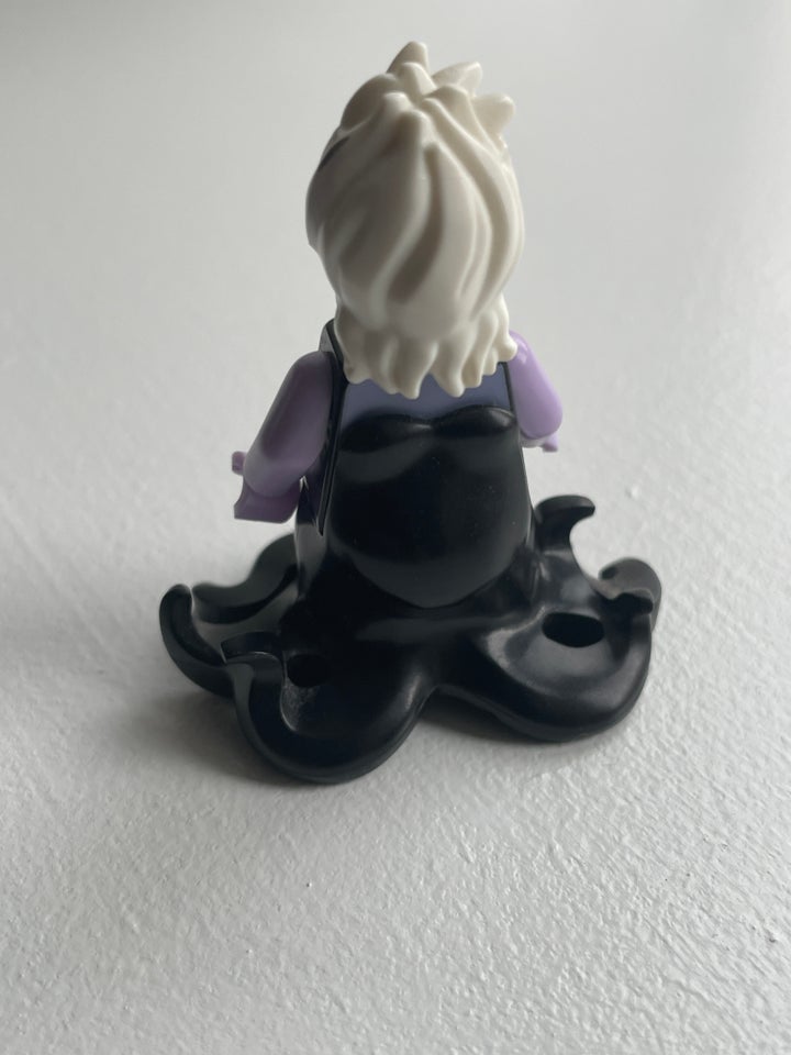 Lego Minifigures Ursula dis017