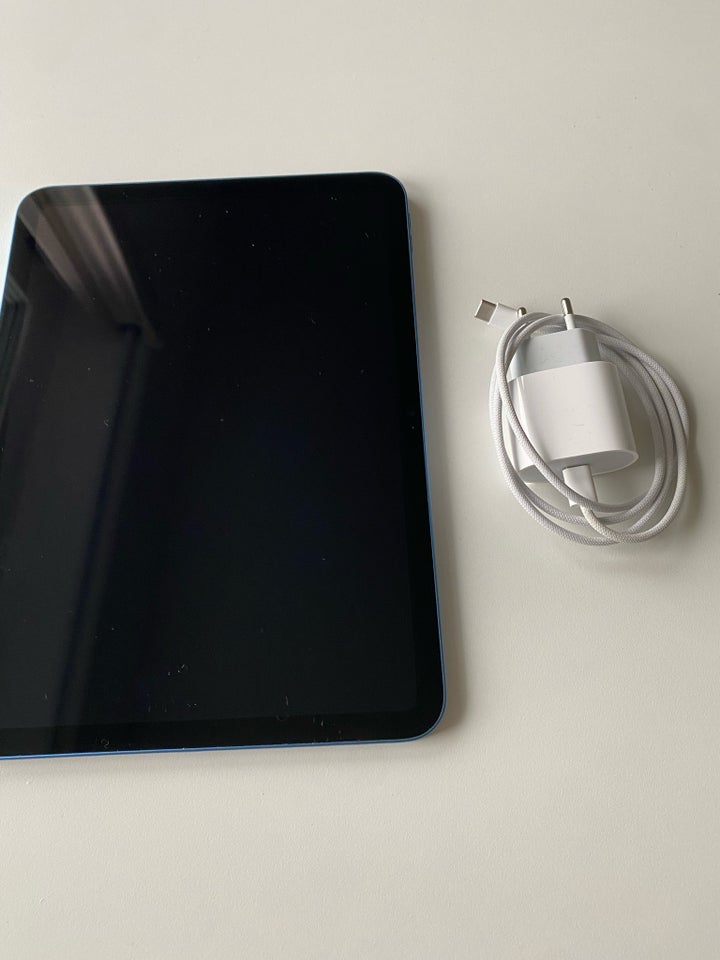 iPad 10, 64 GB, sort