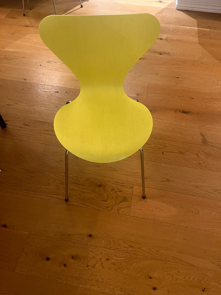 Arne Jacobsen, stol, Syver 3107 7er