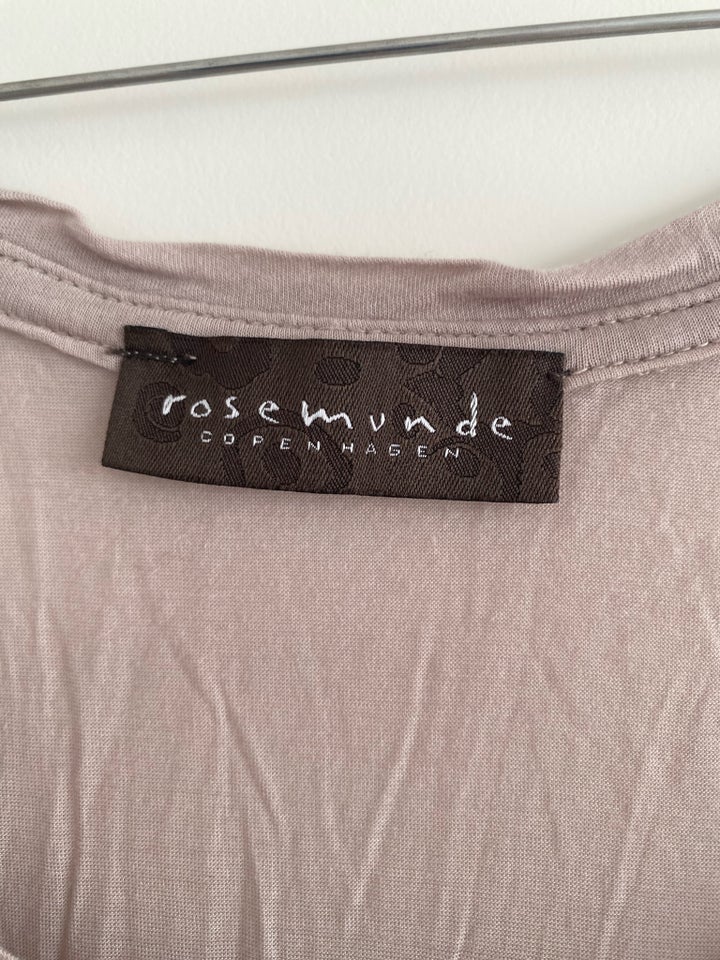 Top, Rosemunde, str. 40