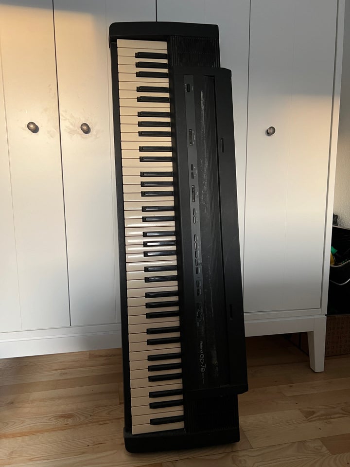 Piano Roland EP - 7e