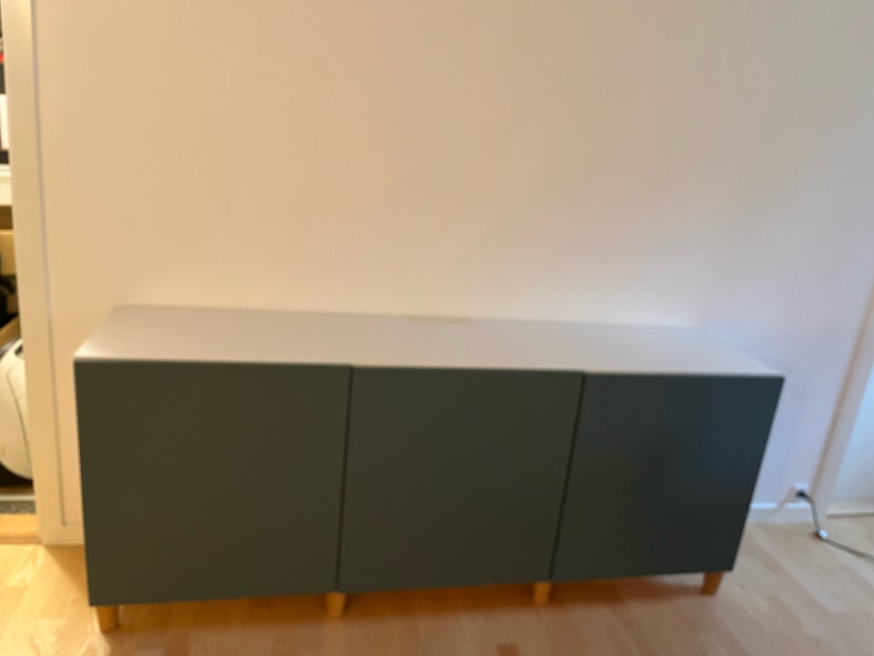 Tvreol, IKEA , b: 180 d: 41 h: 75