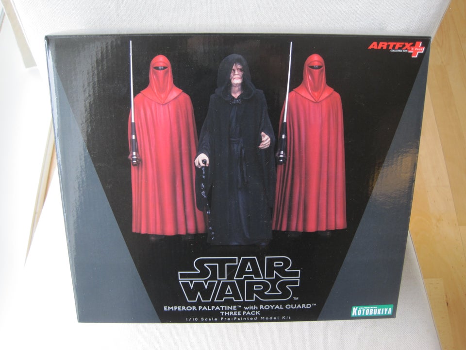 Star Wars Palpatine with 2 Royal