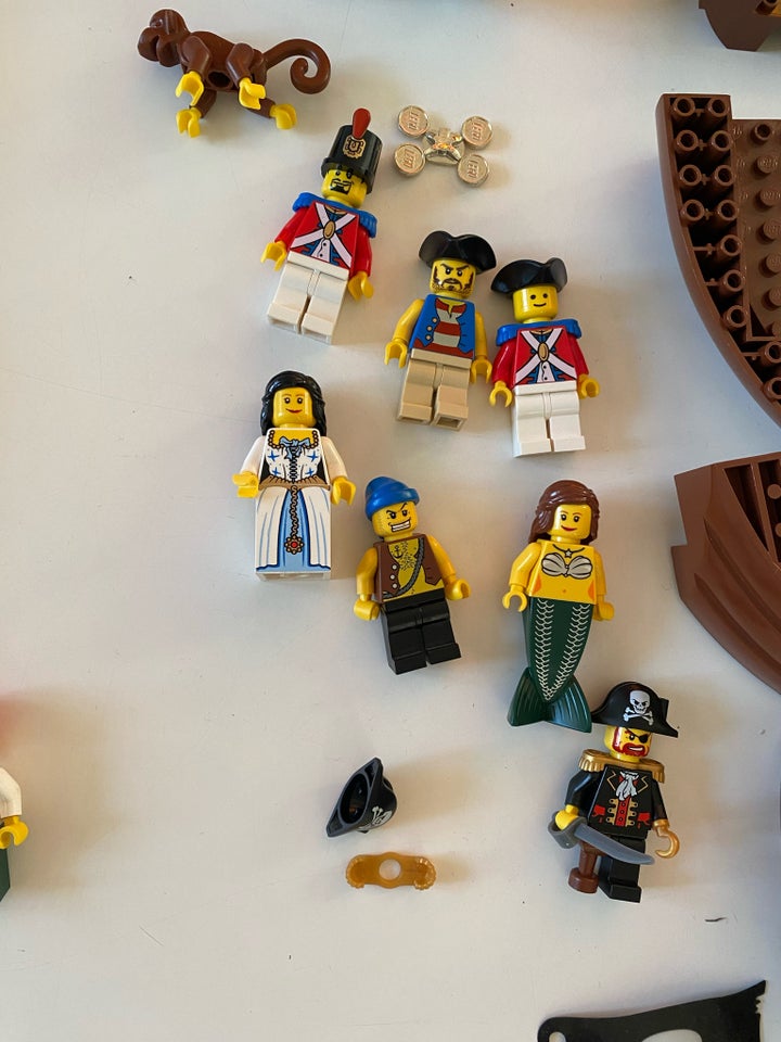 Lego Pirates