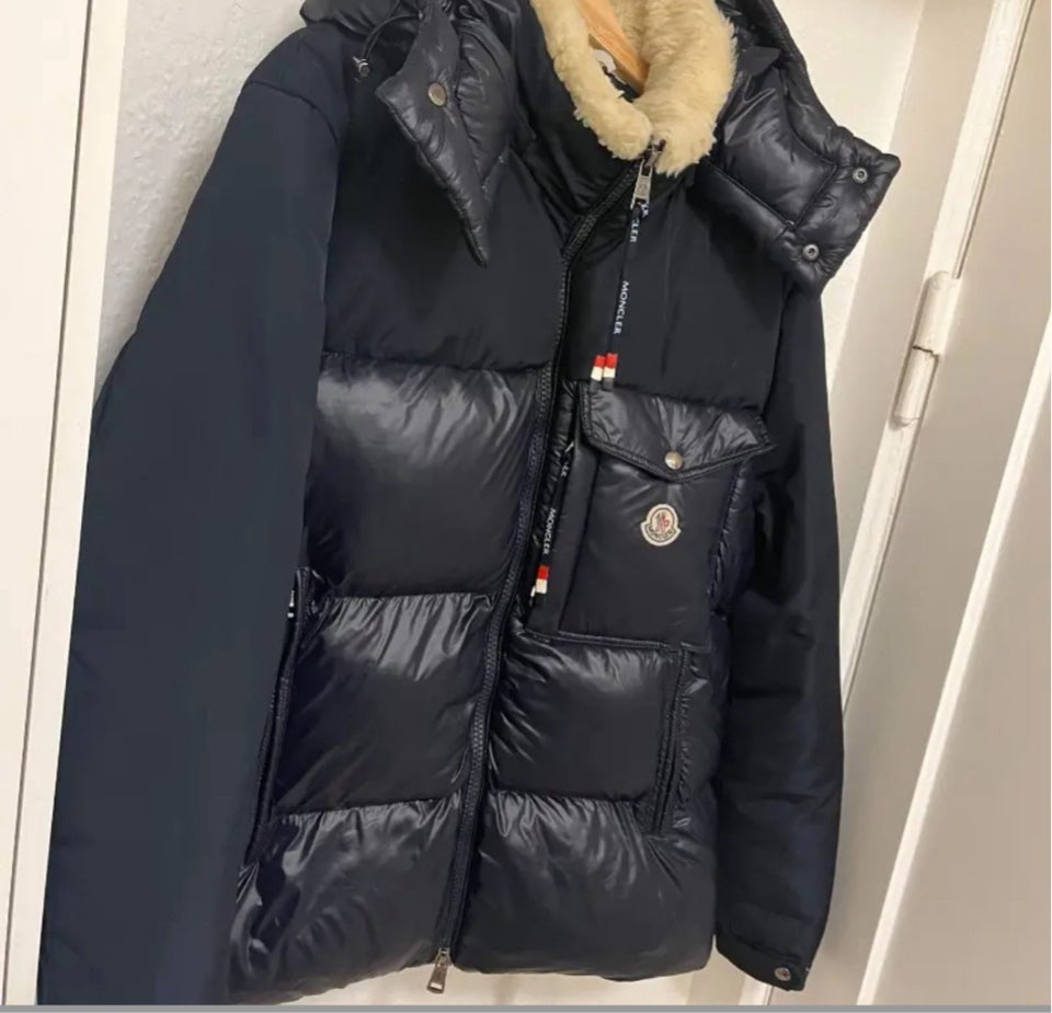 Vinterjakke, str. L, Moncler