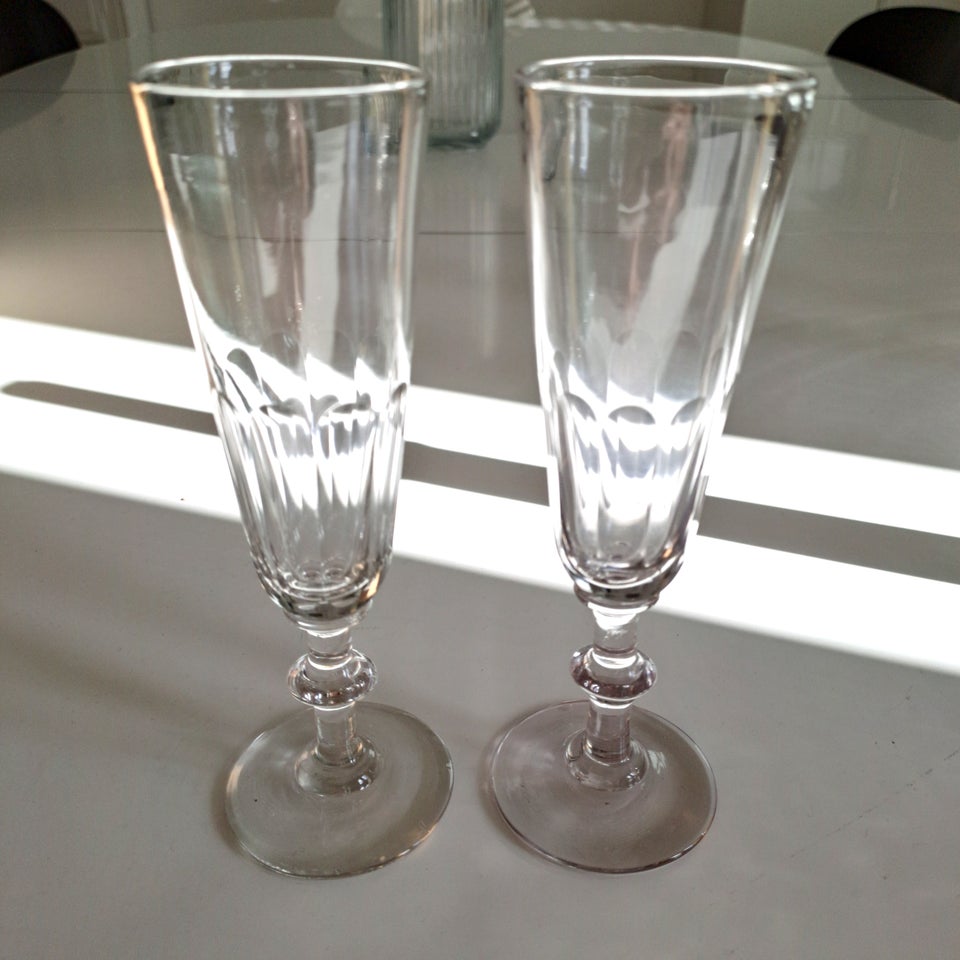 Glas, 2 gamle danske champagneglas