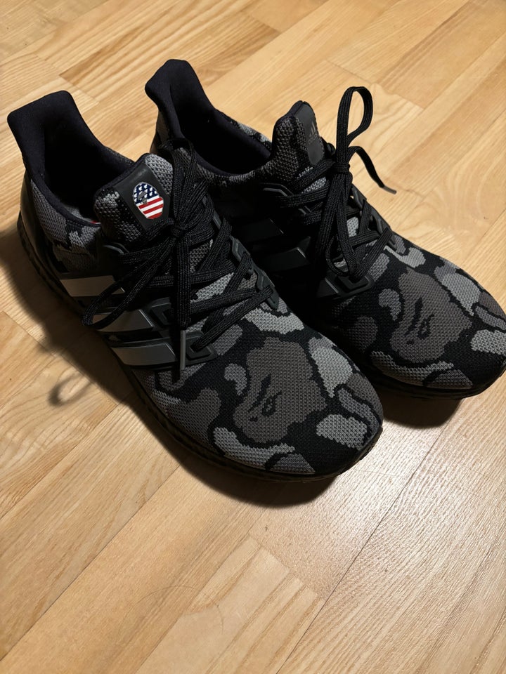 Sportssko, Bape x Adidas collab,