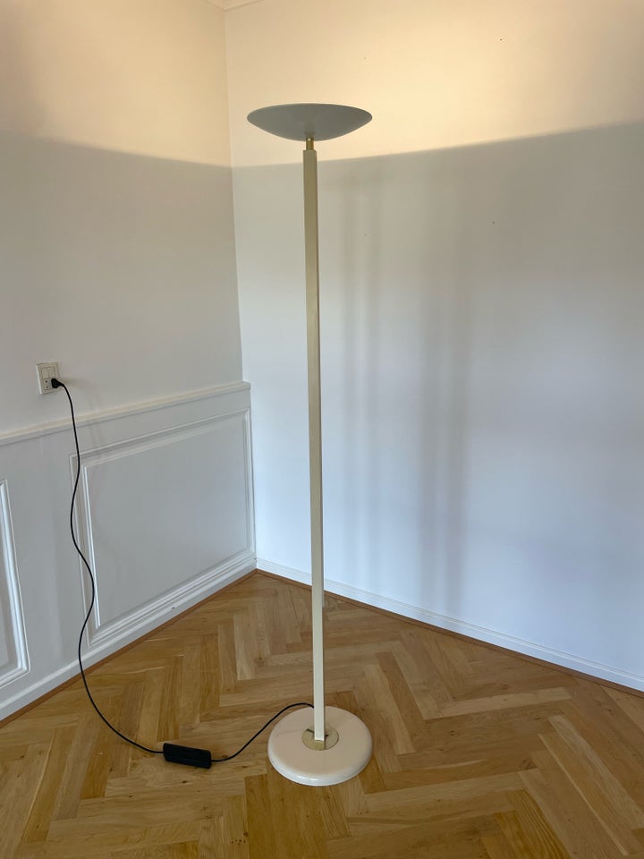 Standerlampe