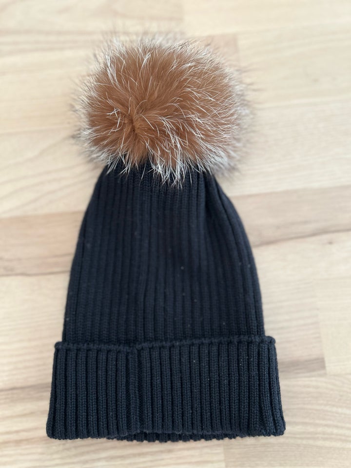 Hue, Beanie med pompom, Moncler