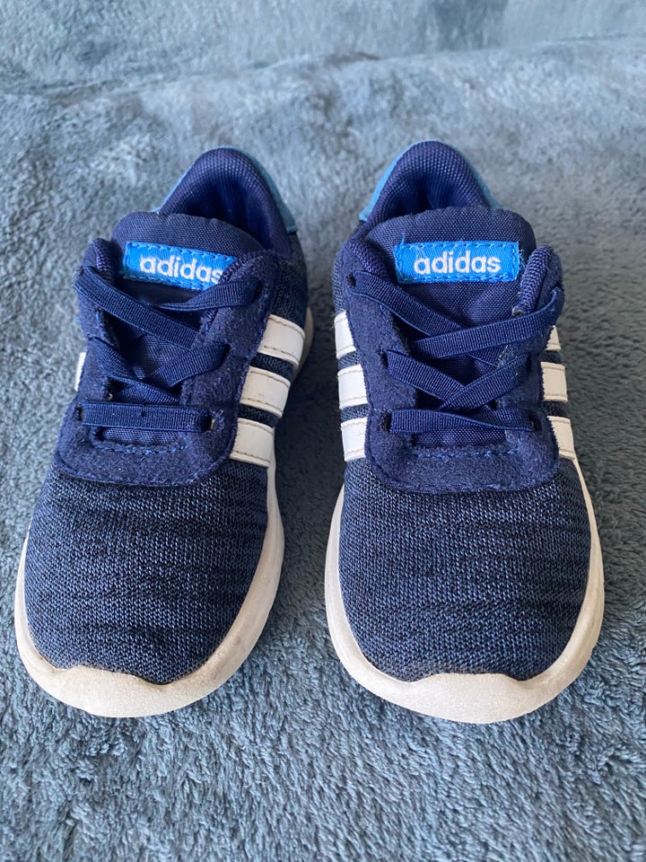 Sneakers, str. 24, Adidas