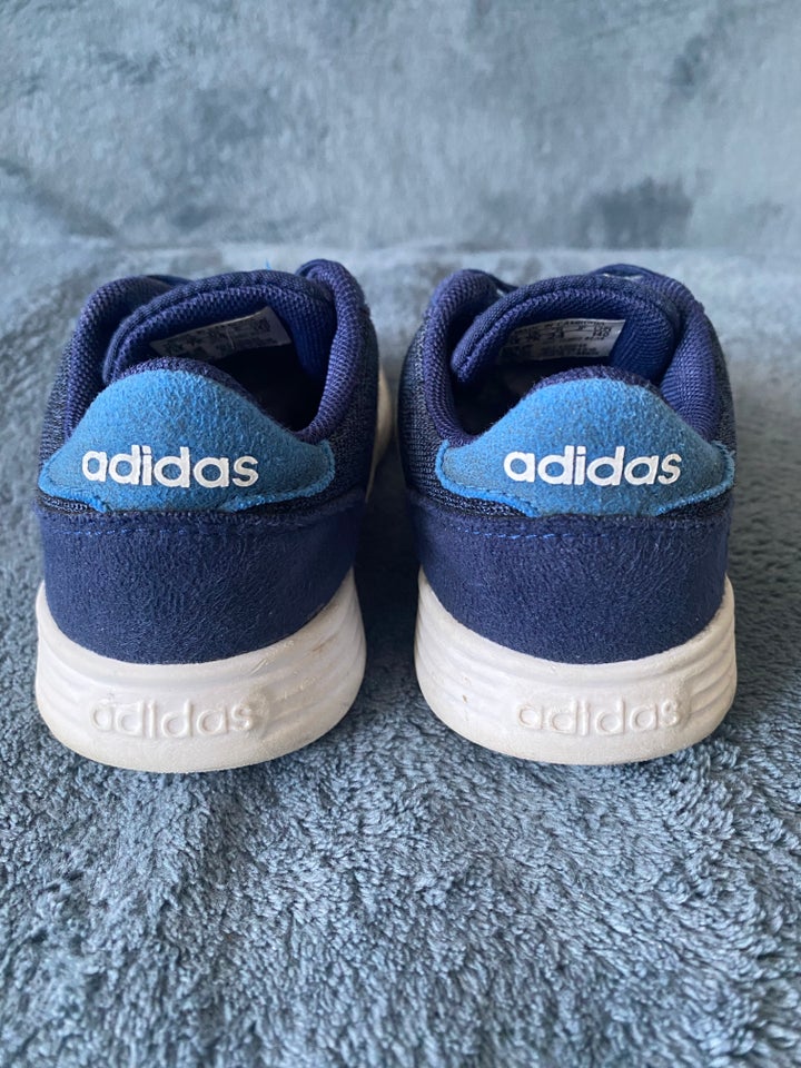 Sneakers, str. 24, Adidas