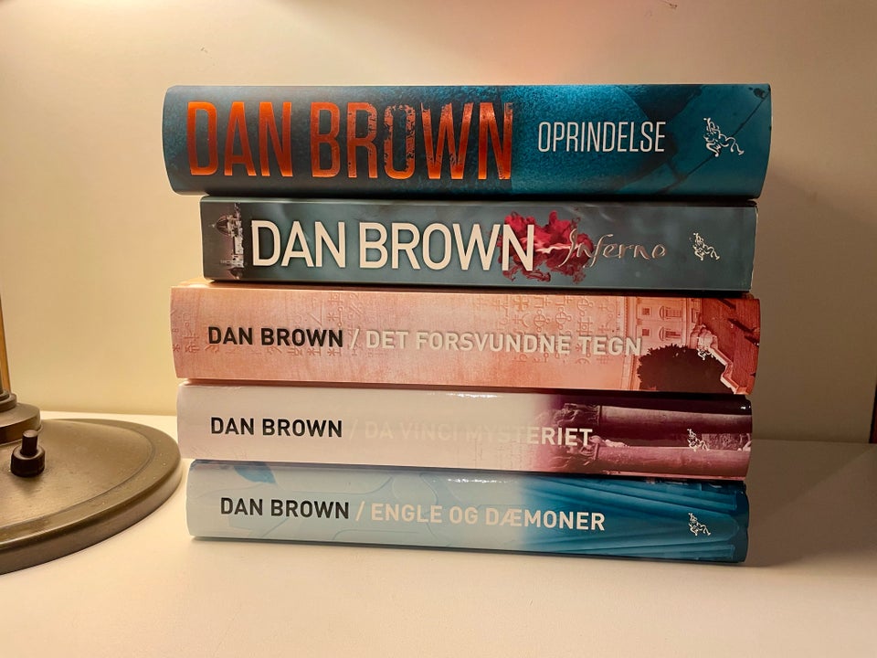 Robert Langdon serien, Dan Brown,