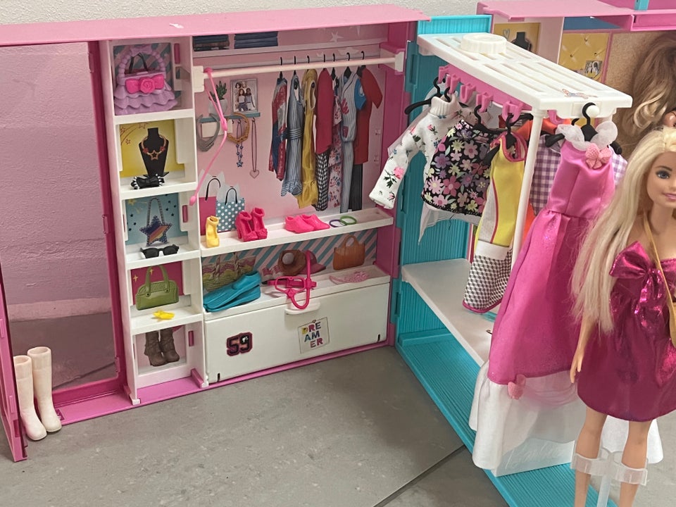 Barbie, Garderobe