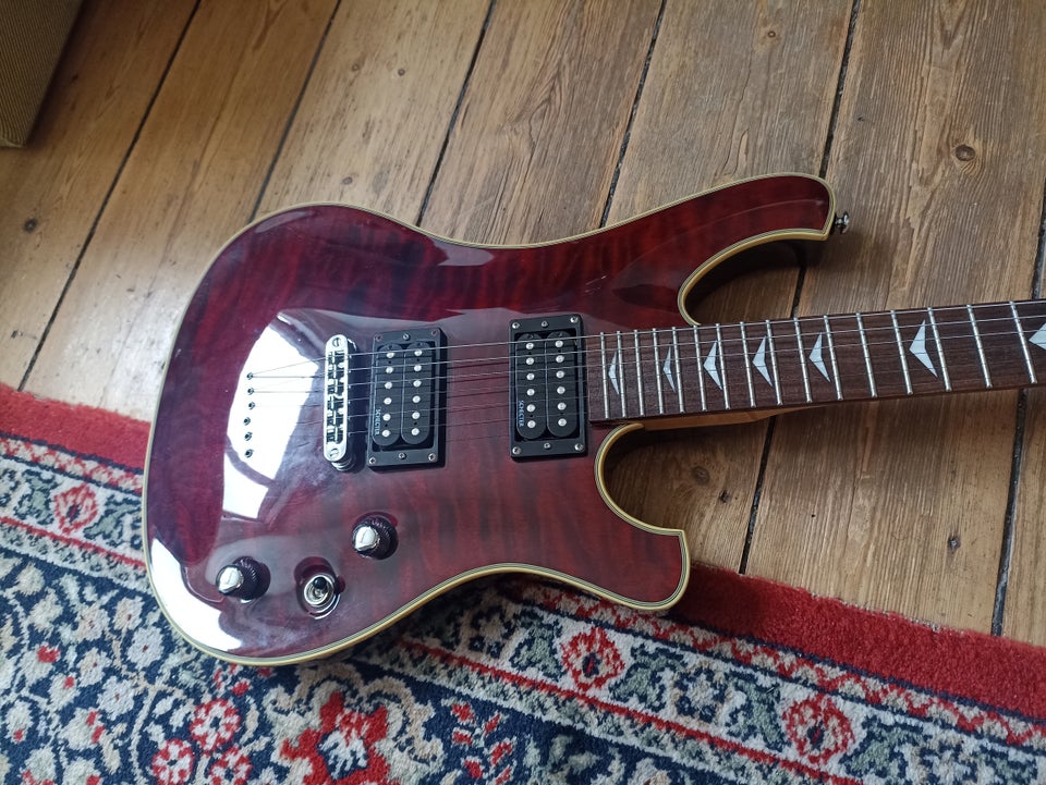 Elguitar, Schecter Diamond series