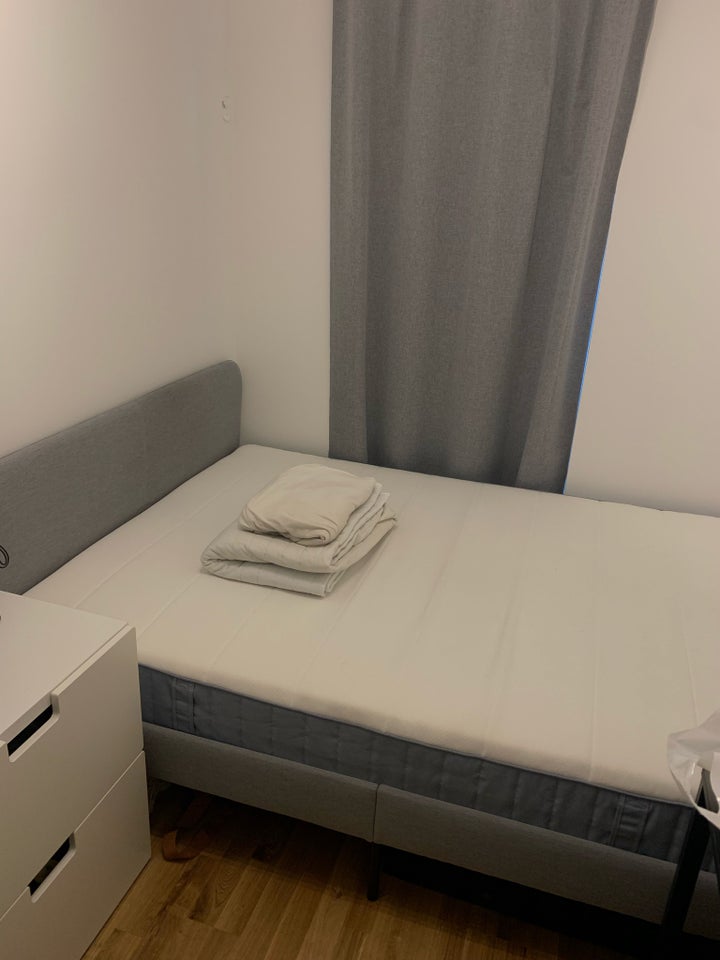 Dobbeltseng, Ikea, b: 140 l: 200