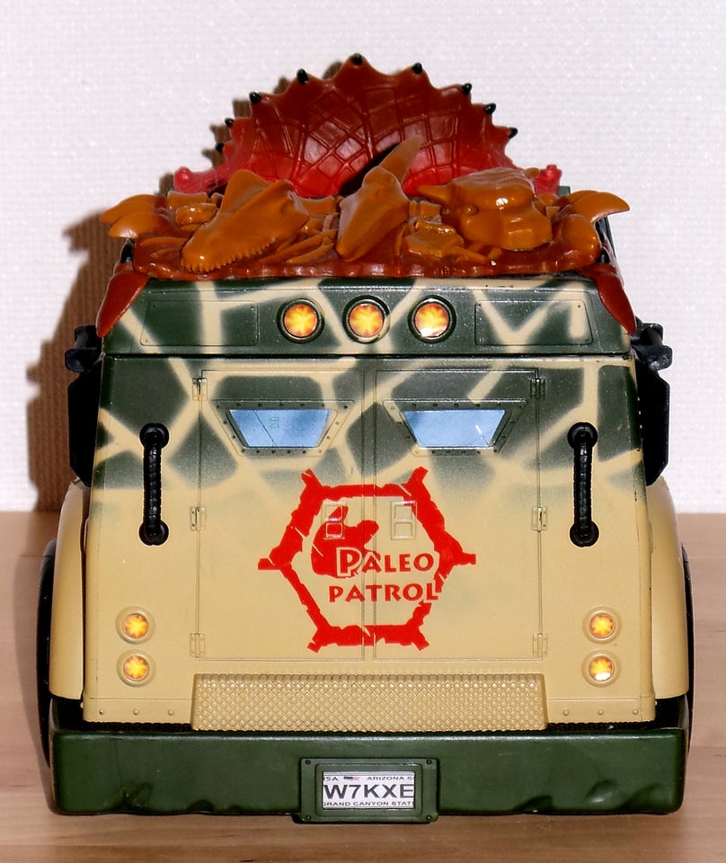 TMNT Paleo Patrol Tricera-Tank,