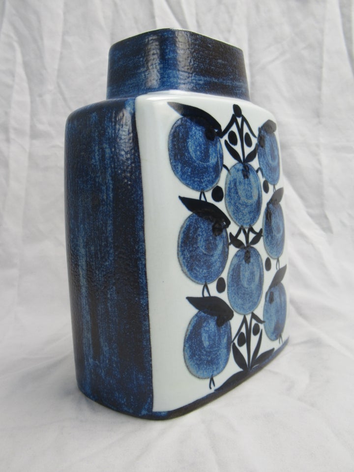 Grethe Helland Hansen Vase