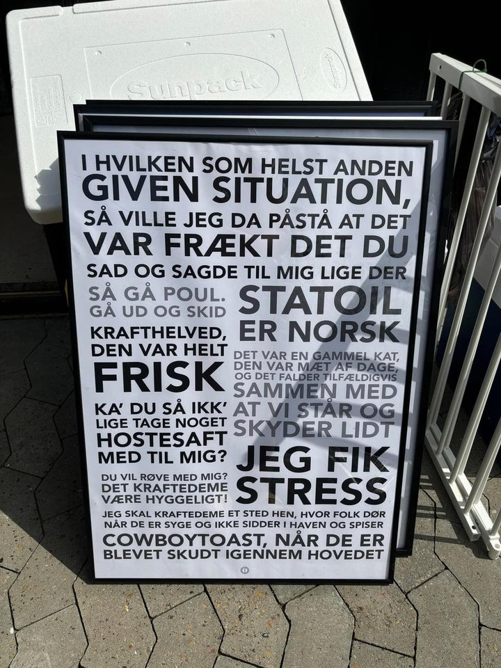 Andet, Plakat