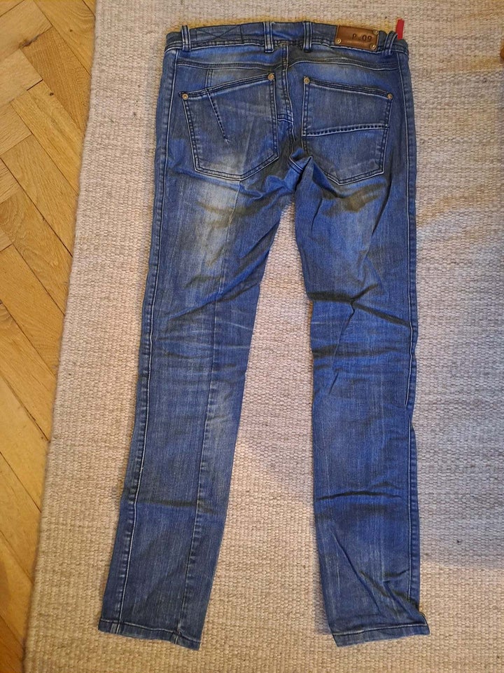 Jeans, Blå cowboybukser, P.09