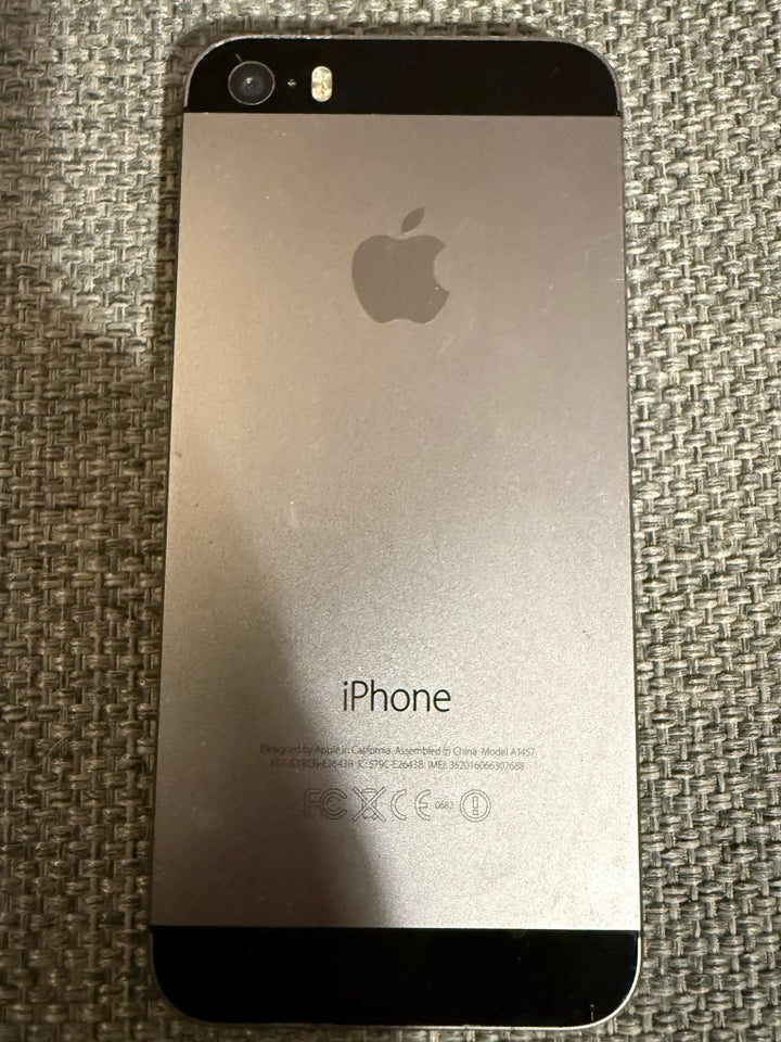 iPhone 5S, 32 GB, sort