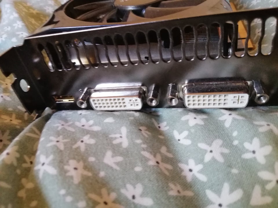 GTX 580 Gigabyte God