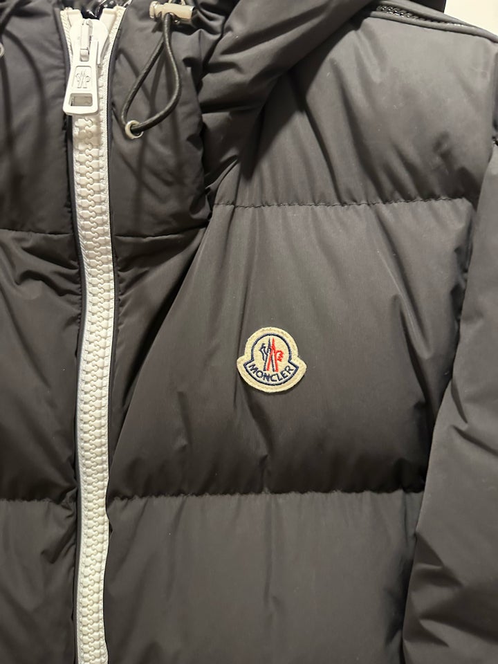 Dynejakke, str. L, Moncler