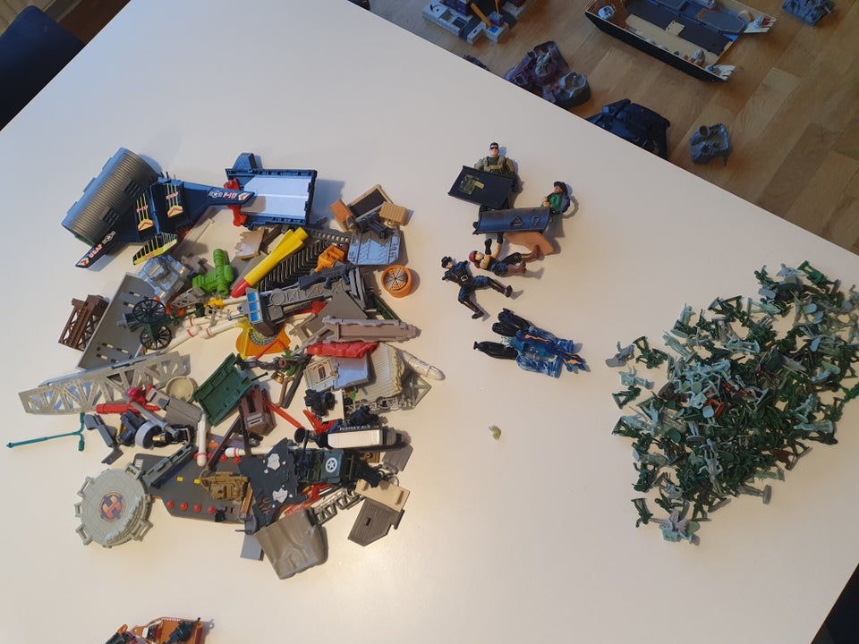 Kæmpe Micro Machines lot + andet,