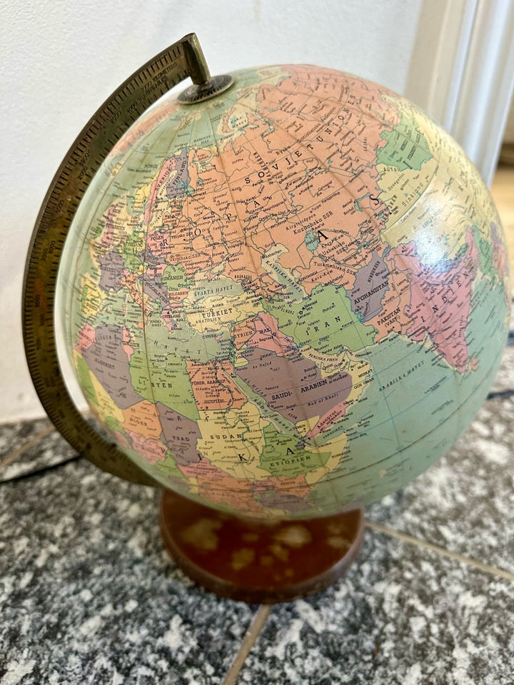 Globe