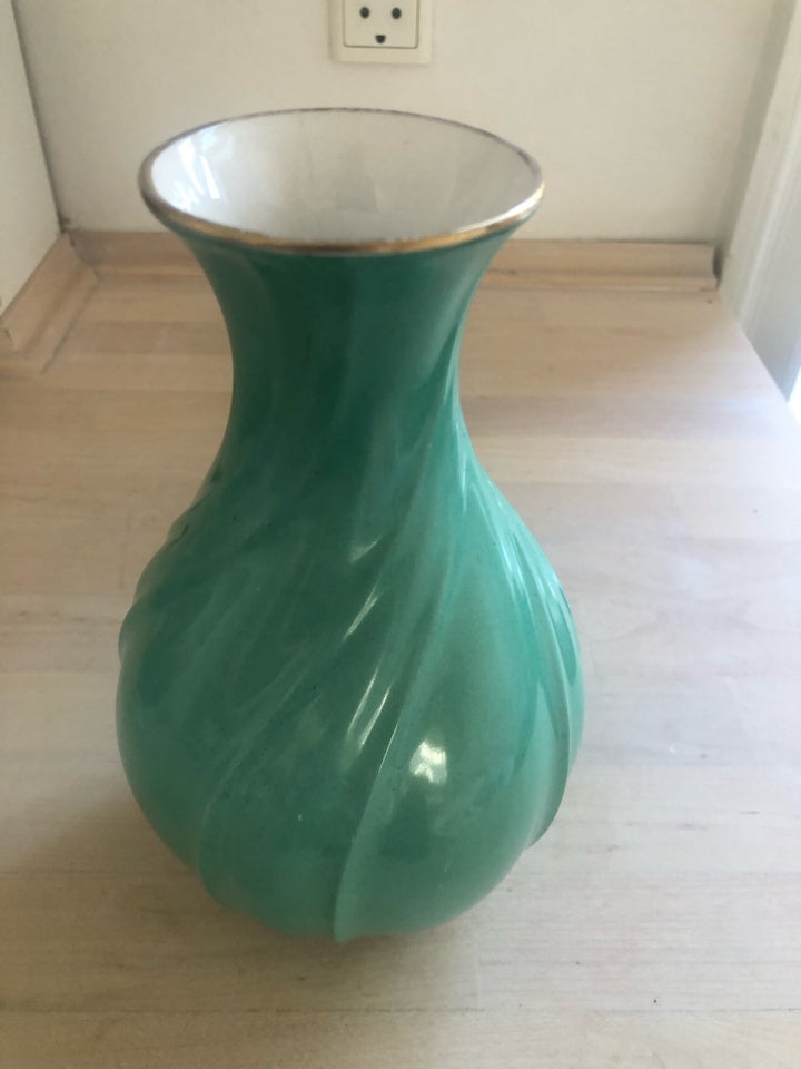 Vase, Lyngby vase, Lyngby