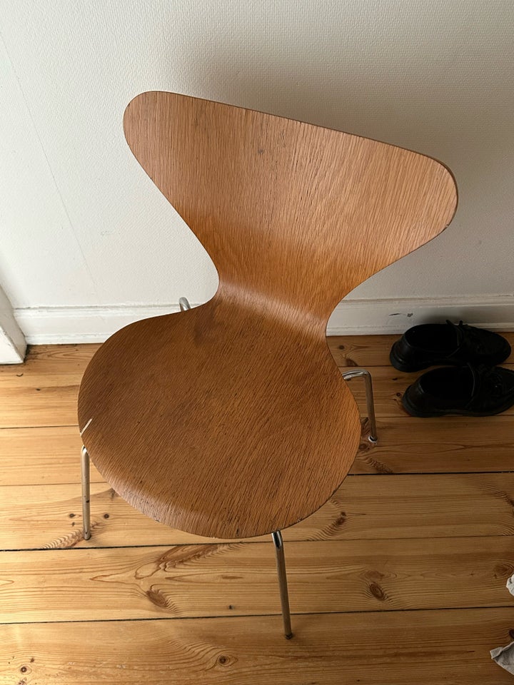 Arne Jacobsen, stol