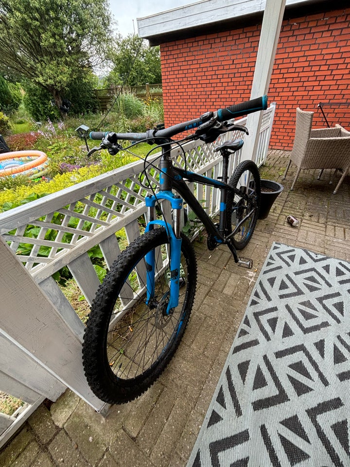 Cube anden mountainbike 275