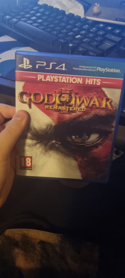 Playstation 4, God of war 3, God