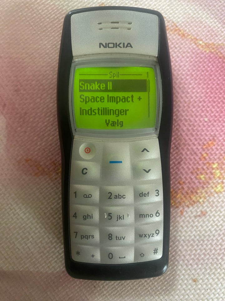 Nokia 1100, God