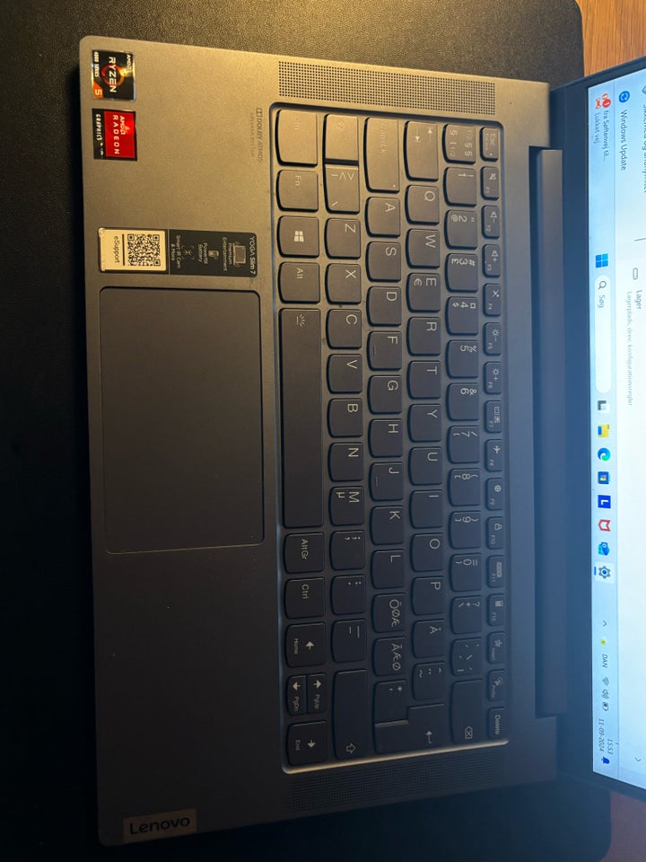 Lenovo Yoga slim7 AMD Ryzen 5