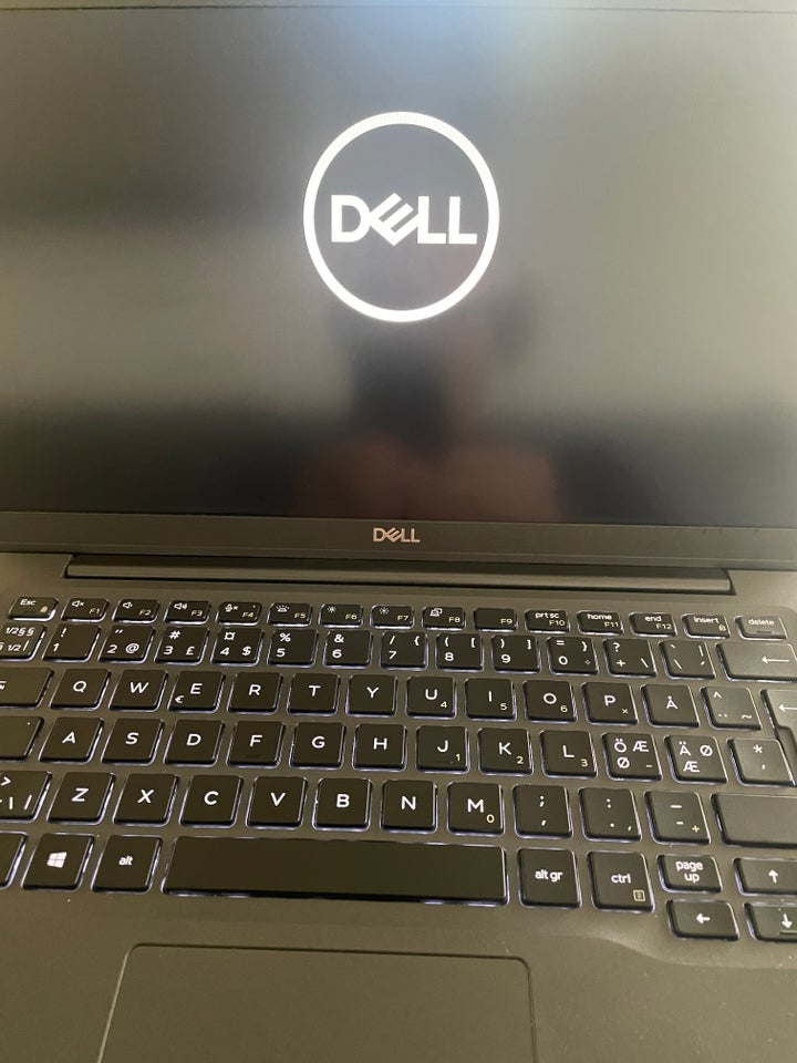 Dell Latitude 7400,