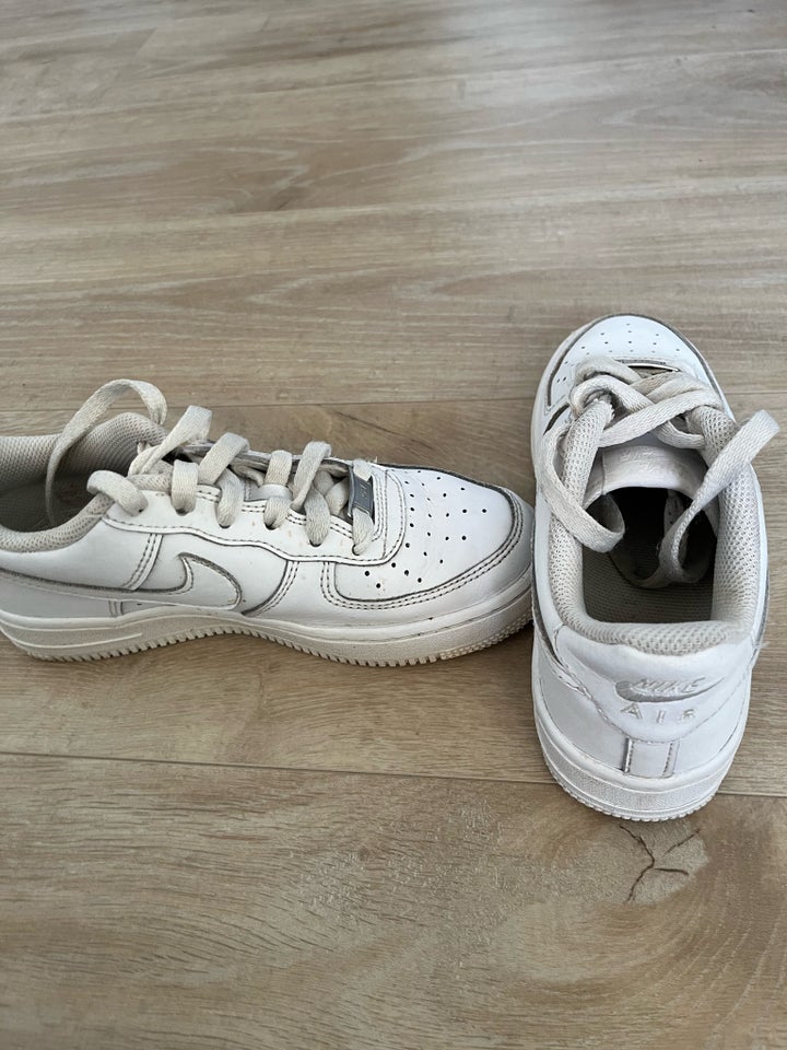 Sneakers, str. 35, Nike