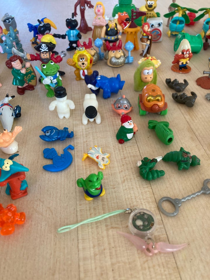 Legetøj, Små plastfigurer