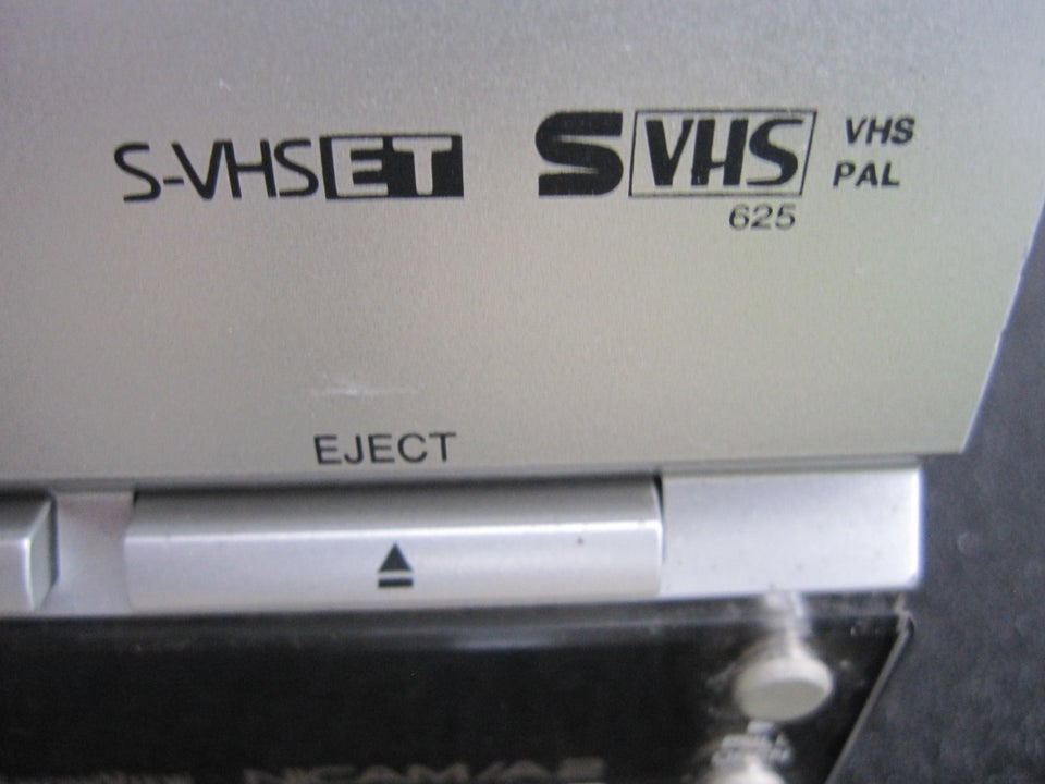 Super VHS, Panasonic, NV-HS830